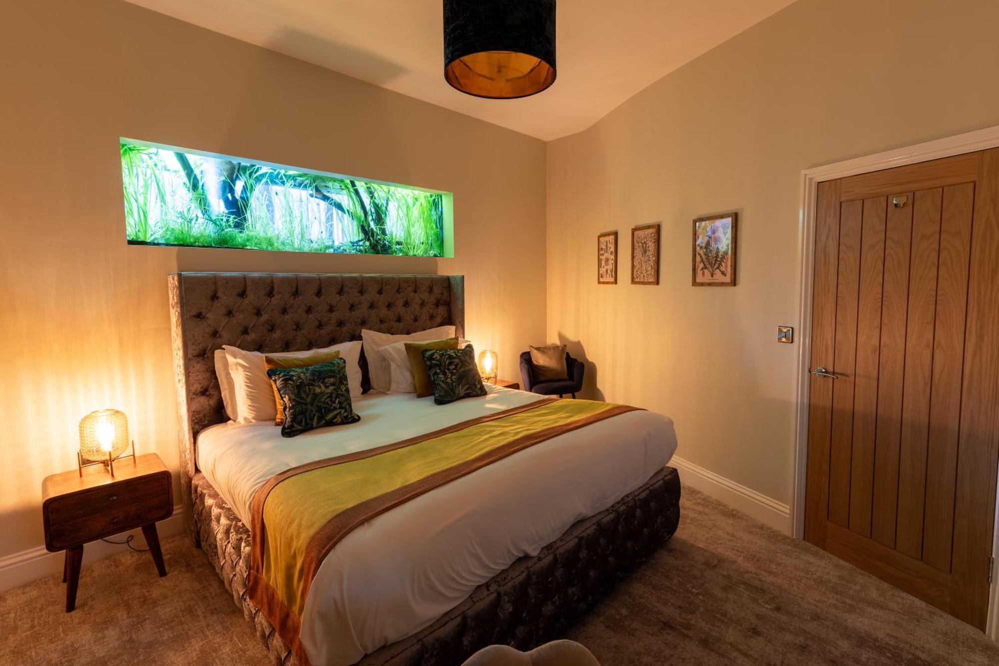 The Resolution Hotel วิทบี ภายนอก รูปภาพ